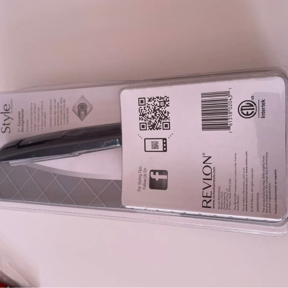 REVLON 1" FAST RESULTS Ceramic Flat Iron And Vera Bradley Flat Iron Cover - Picture 4 of 5